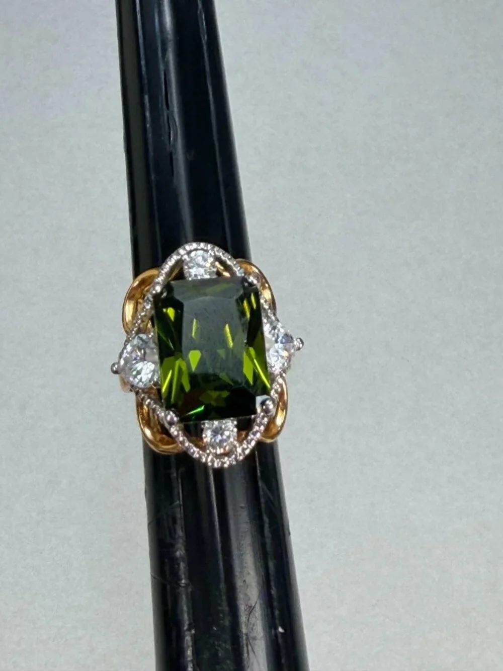 Huge Emerald Cut Green Crystal Statement Ring Gold Tone Cocktail Fashion Gift